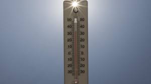 Canicule: plus d'un tiers des Français sous vigilance rouge, prolongée lundi