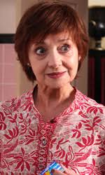 In foto Milena Vukotic (76 anni) è Signora Fabiani nel film di Isotta Toso. Dall&#39;articolo: Scontro di civiltà per un ascensore in piazza Vittorio: la ... - scontrocivilta3_imm