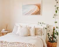 Hình ảnh về Light color bedroom decor