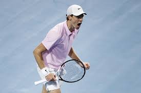 Miami, ecco il vero Sinner: serve da fenomeno nel tie-break e batte Zverev. Domani finale con Lehecka