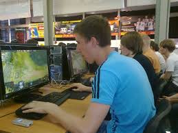 images?q=tbn:ANd9GcRZxZgOSCIeH_9X3tf9d9w