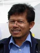 Dr. Ir. Ahmad Sulaeman, M.S. dilahirkan di Sukabumi, 31 Maret 1962. Menyelesaikan SD hingga SMA di Sukabumi. Pada tahun 1981 diterima di IPB melalui jalur ... - ahmad_sulaeman