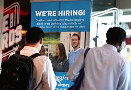 Massive Job Fair at Amerant Bank Arena: Hundreds of Jobs Available! - Imagen principal del artículo