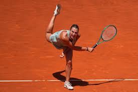 Sabalenka avoids Madrid Open virus scare and Osaka upset. Gauff and Rybakina lose