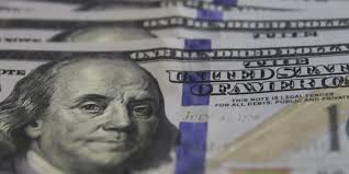 Enquanto o dólar cai de preço, outro ativo dispara no mercado global
