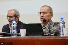 هادی خانیکی: ذهن من بر «اکنون خطیر ایران» متمرکز شده / دولت نمی‌تواند از حامیانش حمایت و حتی استفاده کند/ دنبال احیای امید اجتماعی باشیم