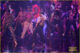 Image result for rihanna vma 2016