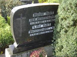 Grab von Emil Holz (04.12.1883-12.05.1965), Friedhof Marienhafe - mh157