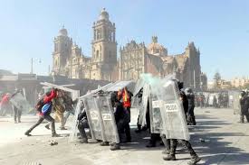 Polemizan legisladores por marcha de Generación Z