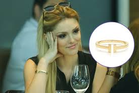 Resultado de imagem para fotos da Isabelle Drummond