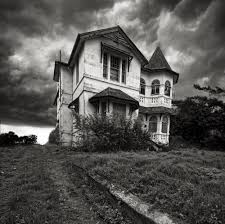 Résultat de recherche d'images pour "sanatorium haunted houses l in usa"