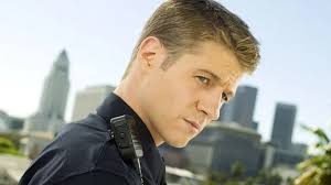 Netflix just added this hard-hitting crime drama that viewers rate 98% on Rotten Tomatoes — and there's 5 seasons to binge-watch now