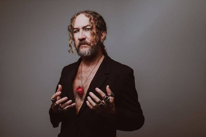 Silvério Pessoa estreia, na próxima semana, seu novo álbum "Sangue de Amor" - Folha PE