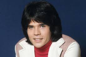 Michael Gray, Star of 1970s ‘Shazam!’ Series, Dies at 75