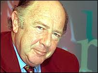 Alan Coren. Coren was well-known for his work on TV and radio and in print. Obituary: Alan Coren - _44186079_coren203