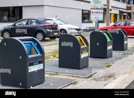 Separate bins hi-res stock photography and images - Alamy