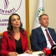 DEM Parti: Kürtlere karşı soykırım startı verildi