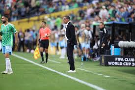Renato Paiva admite queda física e projeta duelo difícil contra o PSG após vitória do Botafogo no Mundial