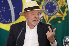 Lula admite risco de interferência de Trump nas eleições - 30/07/2026 - Política