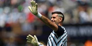 Trend Google: dibu martinez