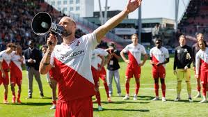 Voetbal International - News update