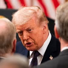 Live updates: Trump's tentative Iran deal faces GOP criticism; Shooting at White House renews security fears