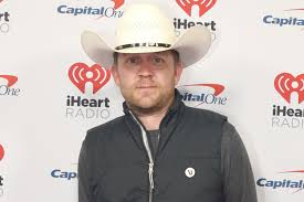 Justin Moore Is Taking Time to Focus on His Health and Stepping Away from Tour: 'This Is the Right Decision'