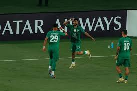 الاهلی عربستان ۴-۳ شباب الاهلی امارات؛ بدون کسیه و تونی هم قدرتمندند؛ رتبه دوم تقریباً قطعی شد