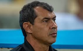 Ex-Corinthians, Santos e Vasco, Carille acerta com novo clube