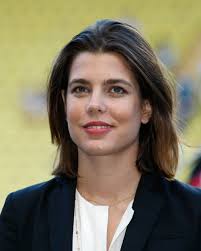 Carlota Casiraghi, estrella del estadio Luis II de Mónaco. La hija mayor de la princesa Carolina dio el saque de honor del clásico encuentro benéfico previo ... - carlota-casiraghi-1-z