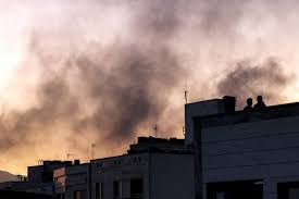 Will Israel's airstrikes cause the collapse of the Iranian regime?
