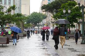 Frente fria traz chuva para o Paraná nesta semana - Folha de Londrina
