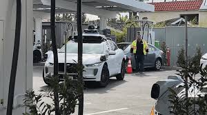 Waymo Charging Station Noise Disrupts Santa Monica Neighborhood