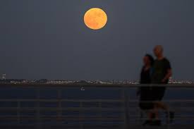 Superlua em Câncer promete mexer com emoções e trazer lembranças do passado à tona