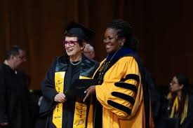 Billie Jean King graduates from college at age 82 after leaving for tennis: ‘Yeah baby, only 61 years!’