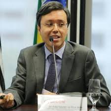 ‘Todo dia era um fusca zero’, ‘eu tirava mais, US$ 300 mil’; ouça fiscais falando de propinas