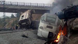 Grave accidente de Tren en Galicia Images?q=tbn:ANd9GcReQEofUpEtKqs5w7dLui0bHua4LaORDImPTWp96HGf57j3QzWd