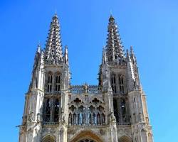 Burgos Cathedral Gothic exterior Spain (由 AI 生成)