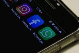 Regulação das Redes Sociais: Brasileiros Divididos! Censura ou Segurança? - Imagen principal del artículo