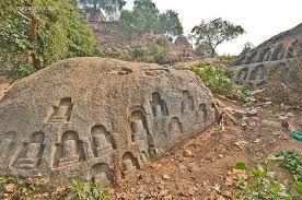 Barabar Caves are the oldest surviving rock-cut caves in India | The Vintage News