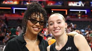 Paige Bueckers draws clear line about relationship with Azzi Fudd