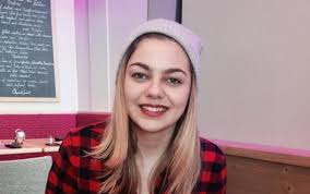 Résultat de recherche d'images pour "image de louane"