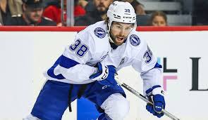 Wild vs Lightning Prediction, Picks & Odds for Tonight’s NHL Game