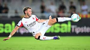 Santi Gimenez saldría del Milan al Sunderland por esta cifra: reportes