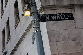 Nasdaq lidera futuros de Nova York enquanto Dow Jones cai antes de dados de inflação