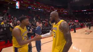Lakers storm back late, win in OT and take a 3-0 series lead over the Rockets