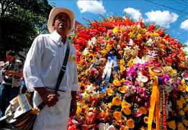 Resultado de imagen para feria de las flores en medellin colombia 2015