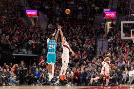 Donovan Clingan: The Trail Blazers' Rising Star Captivating Fans