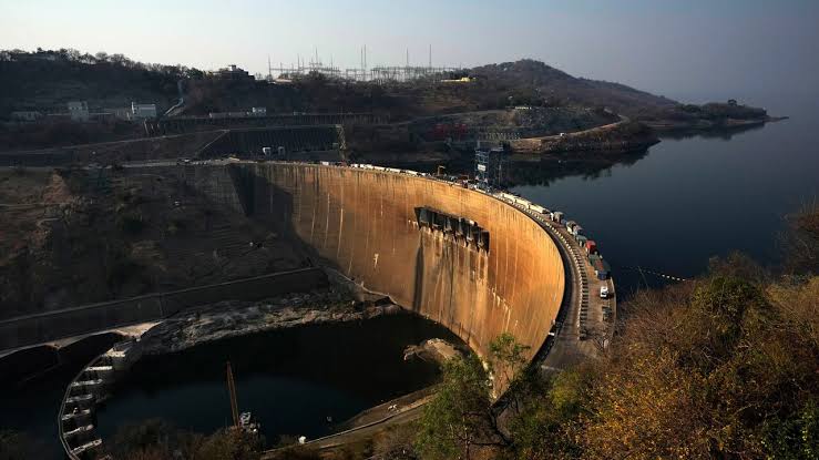 Overloaded ferry capsizes on Zimbabwe's Lake Kariba, killing at least 15 and leaving 27 missing; 77 rescued as rescue operation continues