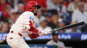 Phillies' Luis Arraez leaves game, suffers left ankle sprain